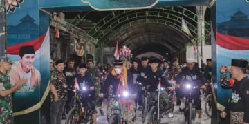 Dari Krasak ke Alun-Alun Demak, Ribuan Peserta Gowes Sareng Gus Dlowi 2026 Ziarahi Empat Makam Wali