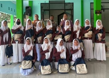 YBM BRI Pemalang Salurkan Bantuan Sekolah, 40 Siswa MTsN dan MAN Terima Perlengkapan Belajar